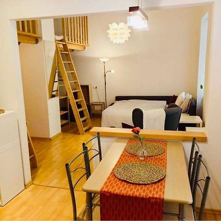 Downtown Apartment Bianca براتسيلافا المظهر الخارجي الصورة