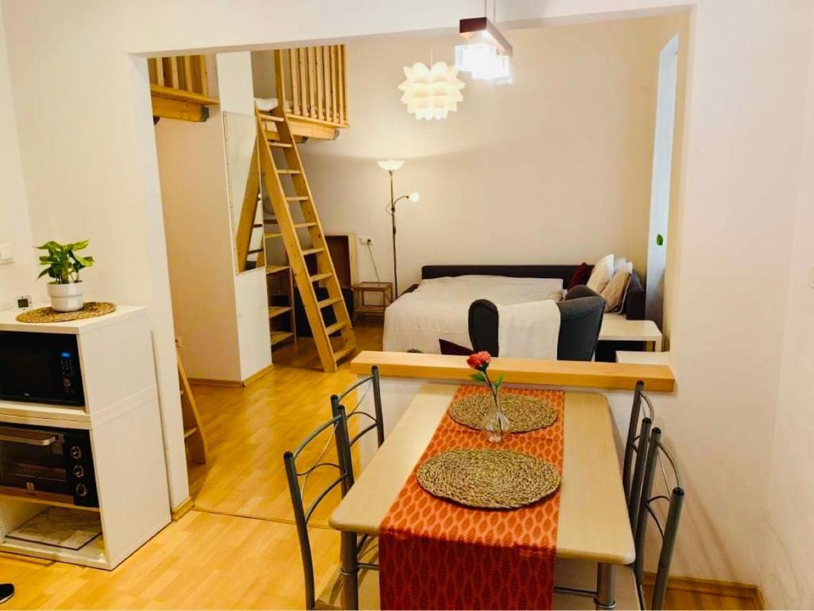 Downtown Apartment Bianca براتسيلافا المظهر الخارجي الصورة